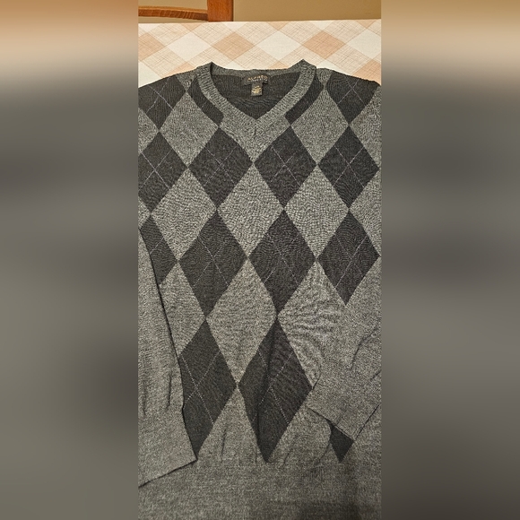 AlLFRED BY ALFRED SUNG MEN LONG SLEEVE KNIT V-G - Picture 3 of 10